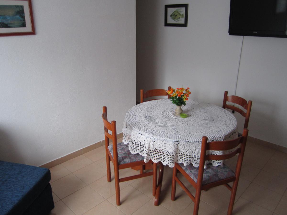 Apartments Nives Supetar Extérieur photo